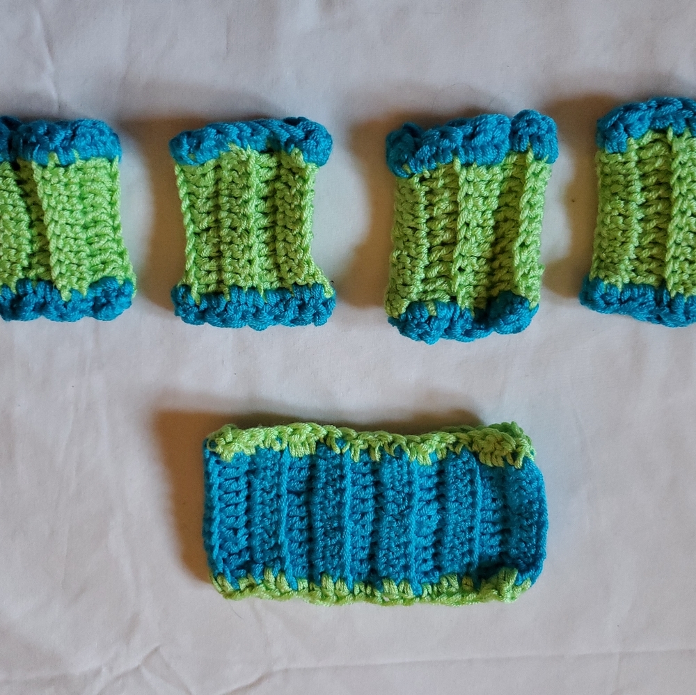 Dog collar and leg Warmers hand made crochet